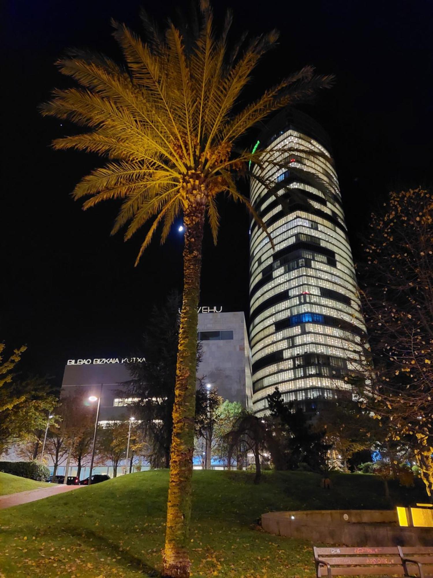 Bilbao Center Apt 90'S Parking Εξωτερικό φωτογραφία